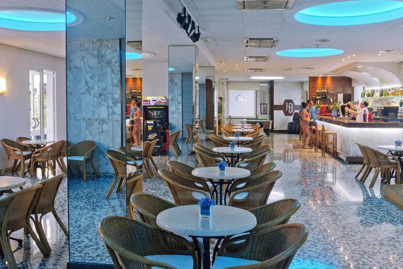 GHT Balmes Hotel Aparthotel & SPLASH 4