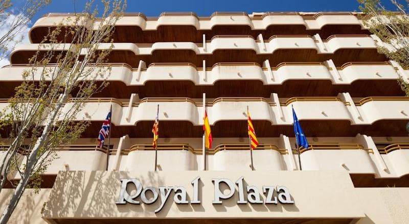 Royal Plaza 2