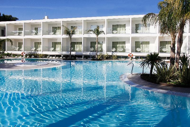 Hotel BG Caballero 1