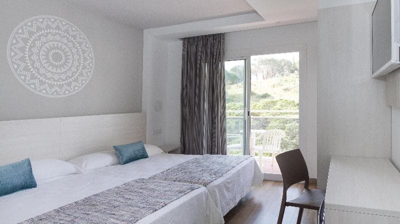 Hotel Oasis Park 5