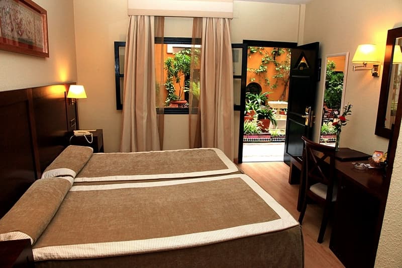 Hotel Cervantes 5