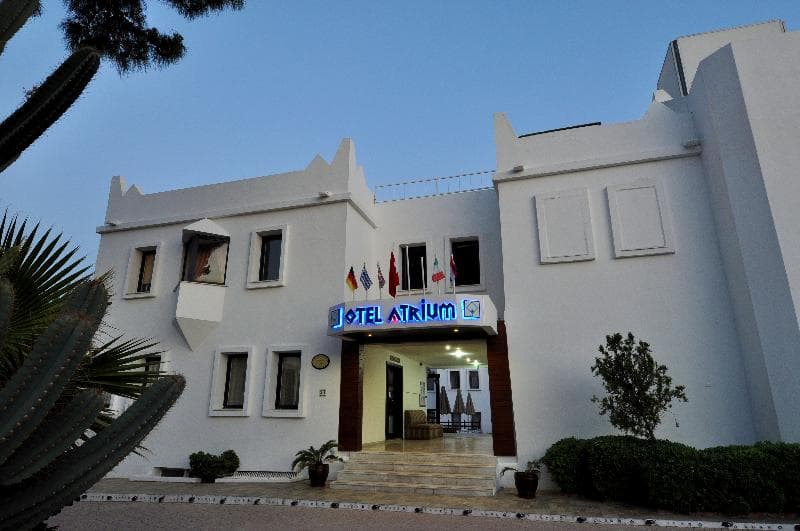 Atrium 5