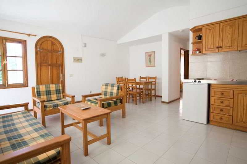 Cotillo Lagos 4