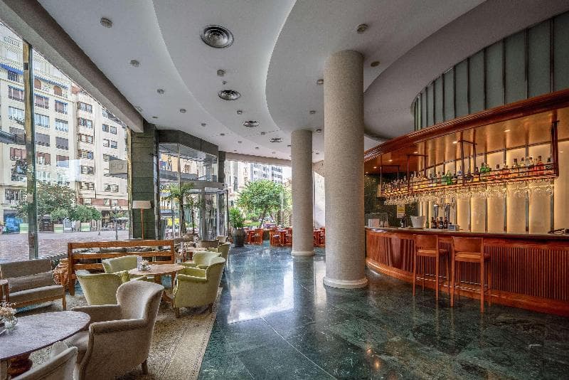 Meliá Plaza 4