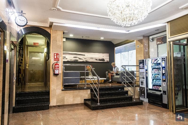 Hotel Adonis Plaza 4