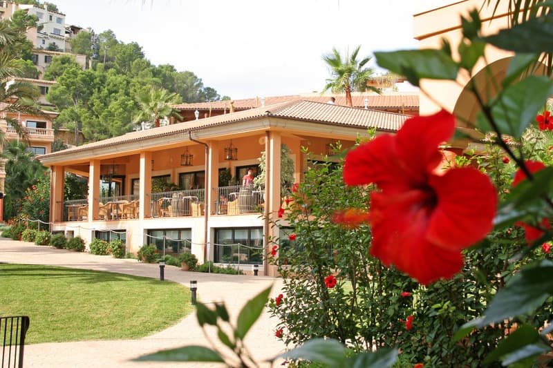 Mon Port Hotel & Spa photo 1