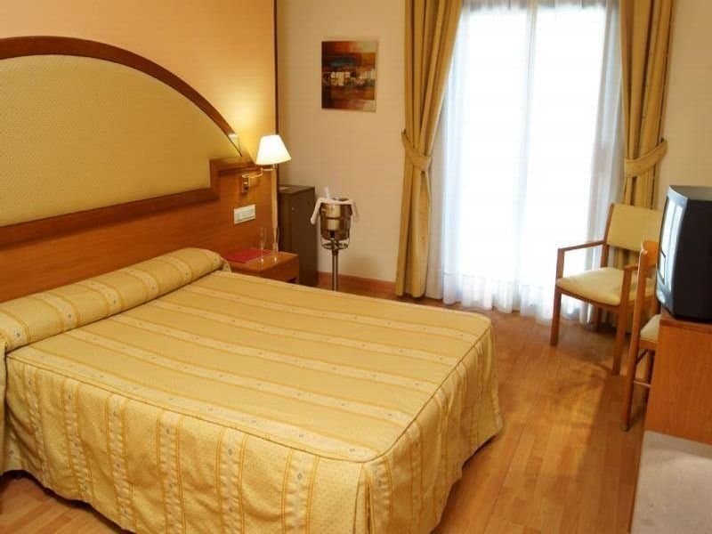 Hotel Don Jaime 54 4
