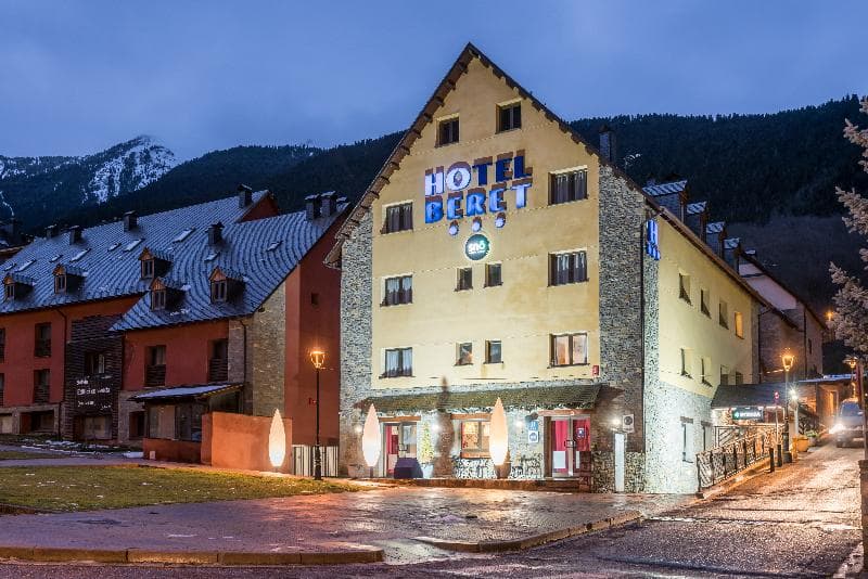 Sno Hotel Beret 2