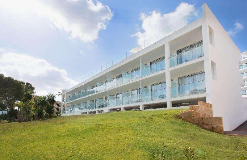 Reverence Life Hotel - Adults Only 3