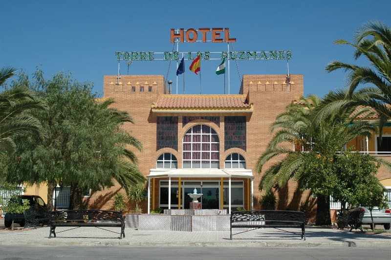 Hotel Torre De Los Guzmanes 1