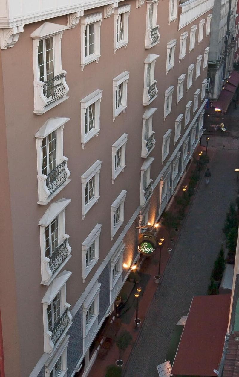 Hotel Sapphire 2