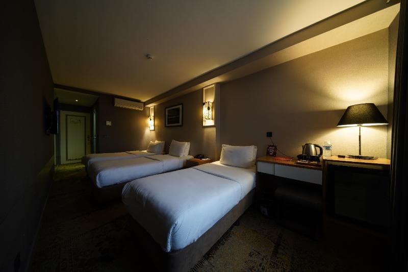 All Seasons Hotel 4