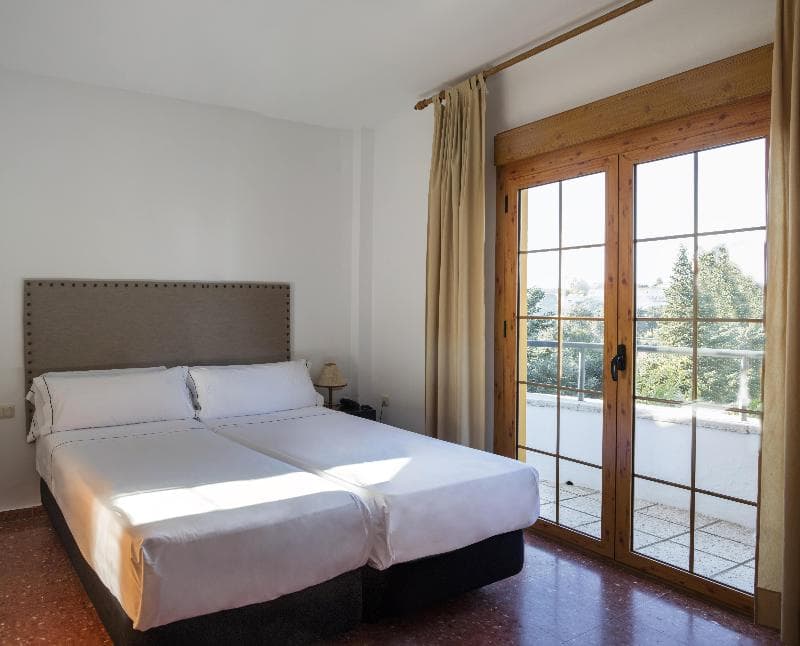 Hotel El Almendral 5