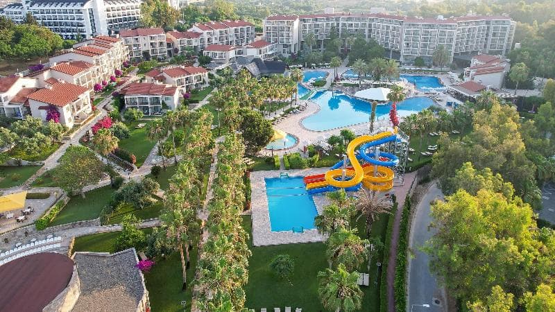 Arum Barut Collection photo 1