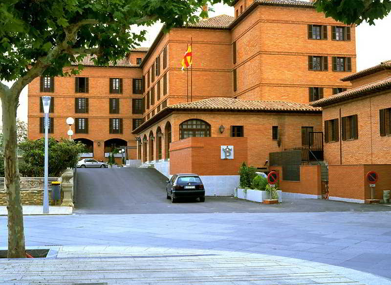 Parador De Calahorra photo 1