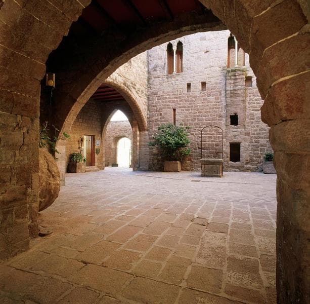 Parador De Cardona 5