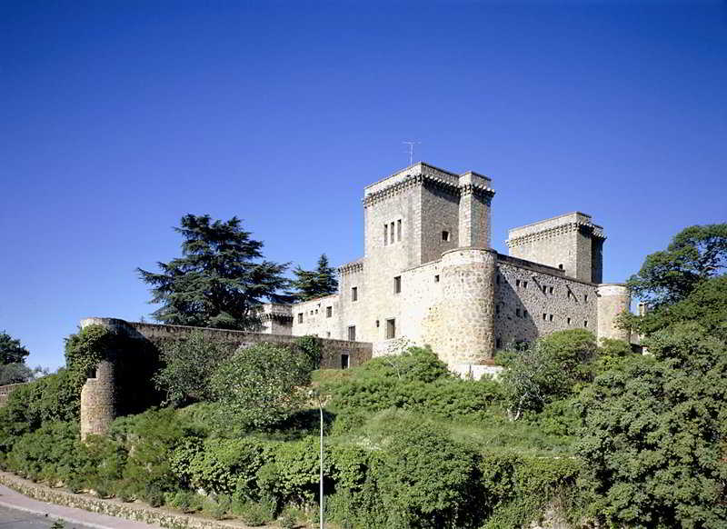 Parador De Jarandilla De La Vera photo 1