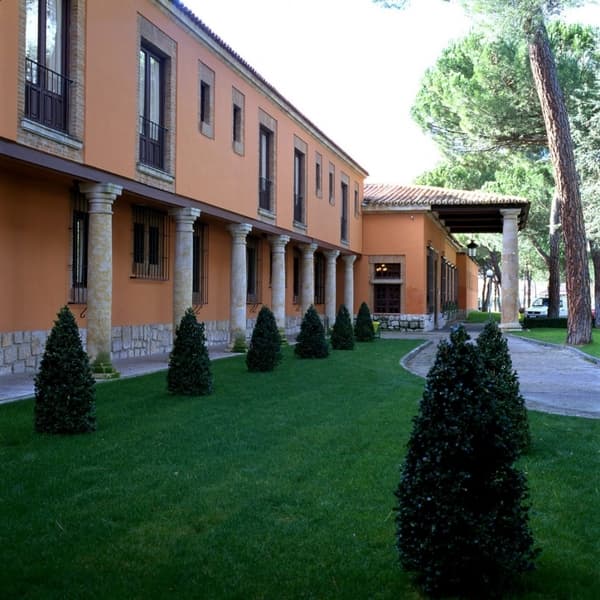 Parador De Tordesillas photo 1