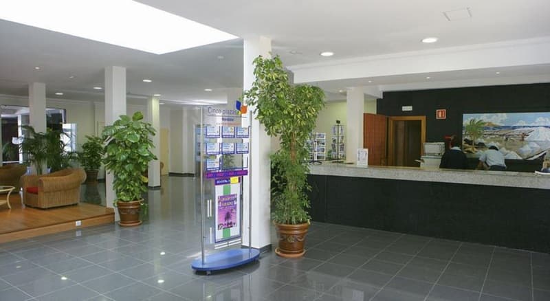 Apartamentos Cinco Plazas 4