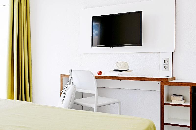Hotel Globales Cala Blanca 5