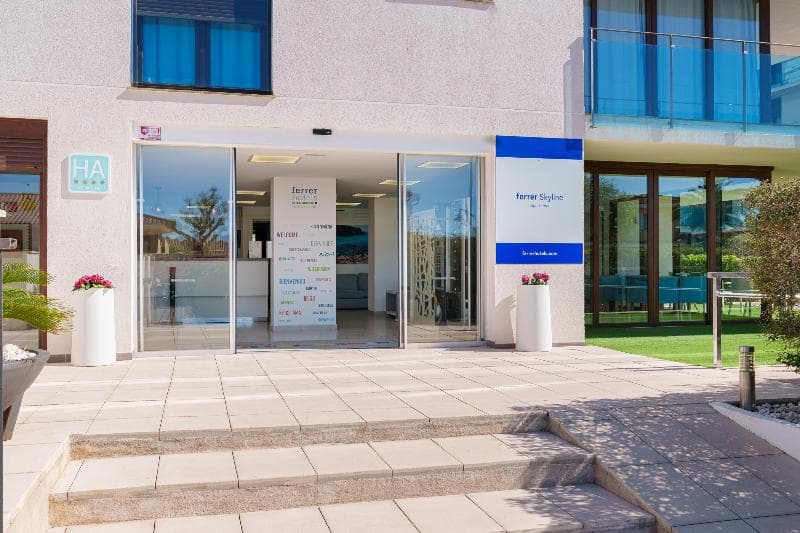 Aparthotel Ferrer Skyline 4