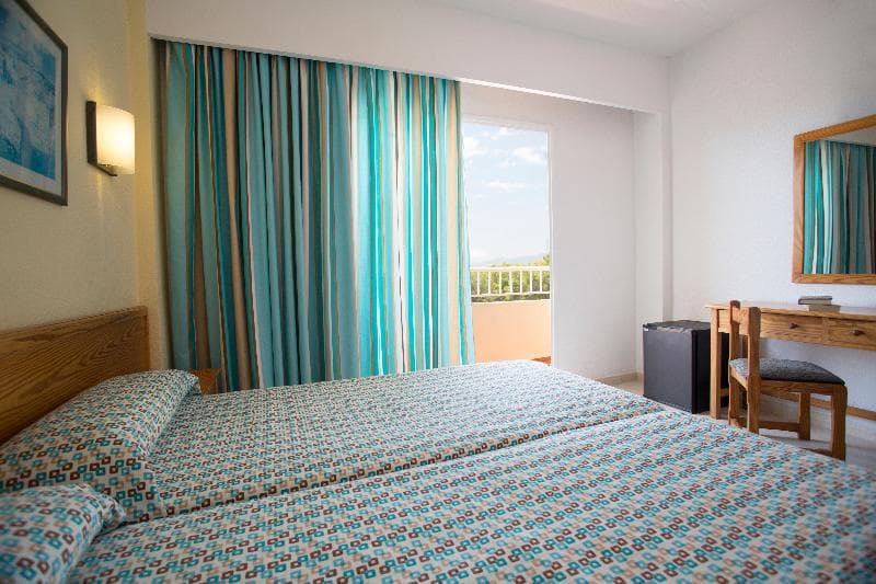 Hotel Invisa Ereso photo 1