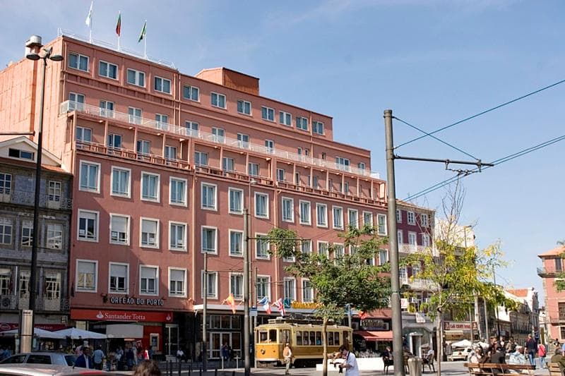 Legendary Porto Hotel 4