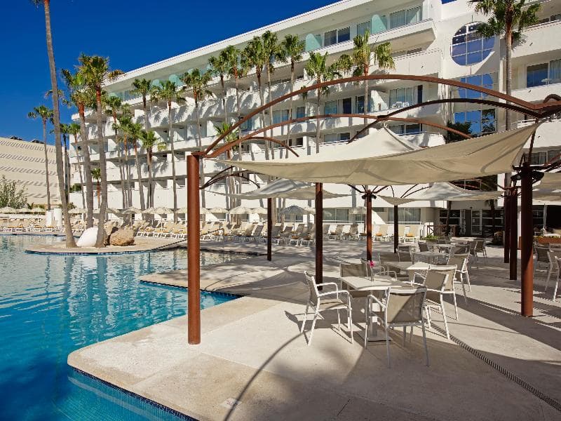 Iberostar Waves Cristina main