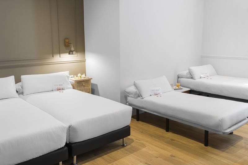 Mesón Castilla Atiram Hotel 2