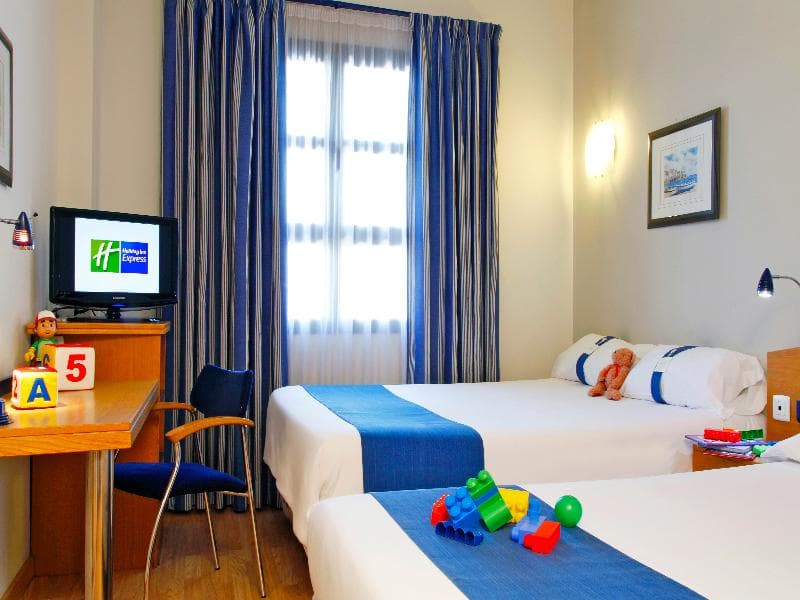 Holiday Inn Express Valencia-Ciudad Las Ciencias 5