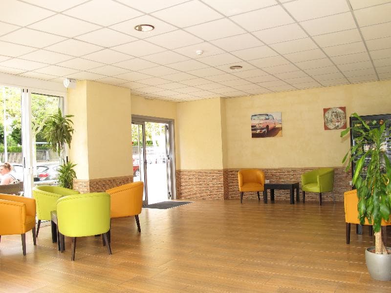 Vistamar Apartments 5