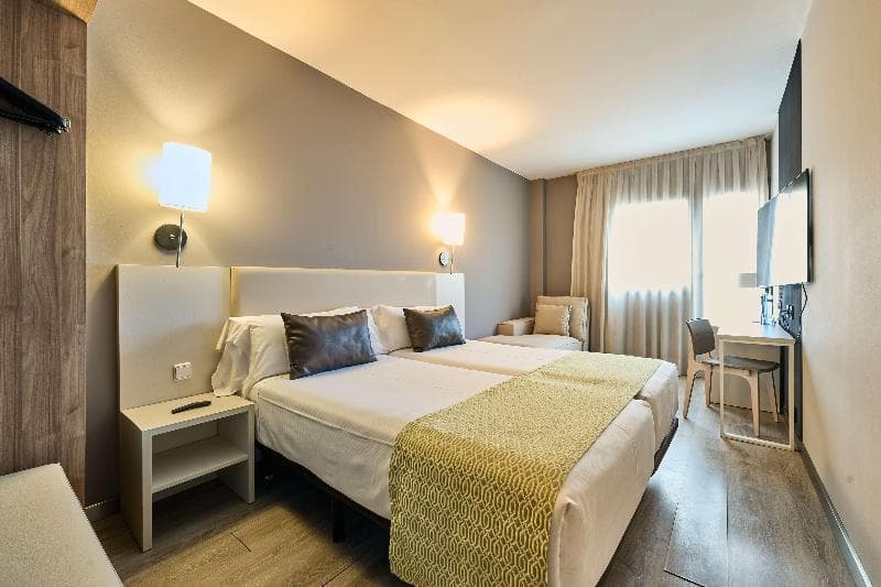 Catalonia Gran Hotel Verdi 4