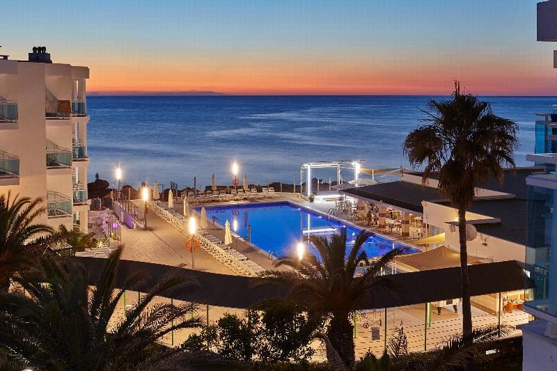 Aparthotel Nereida 5
