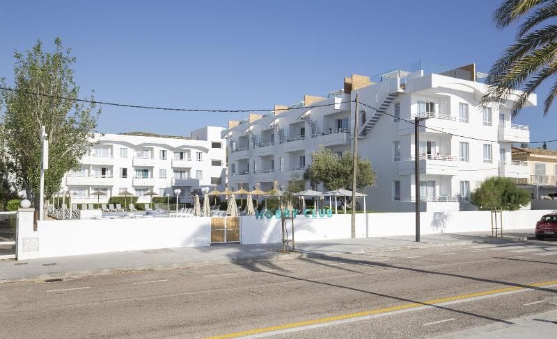 Cabot Hobby Club Apartments 2