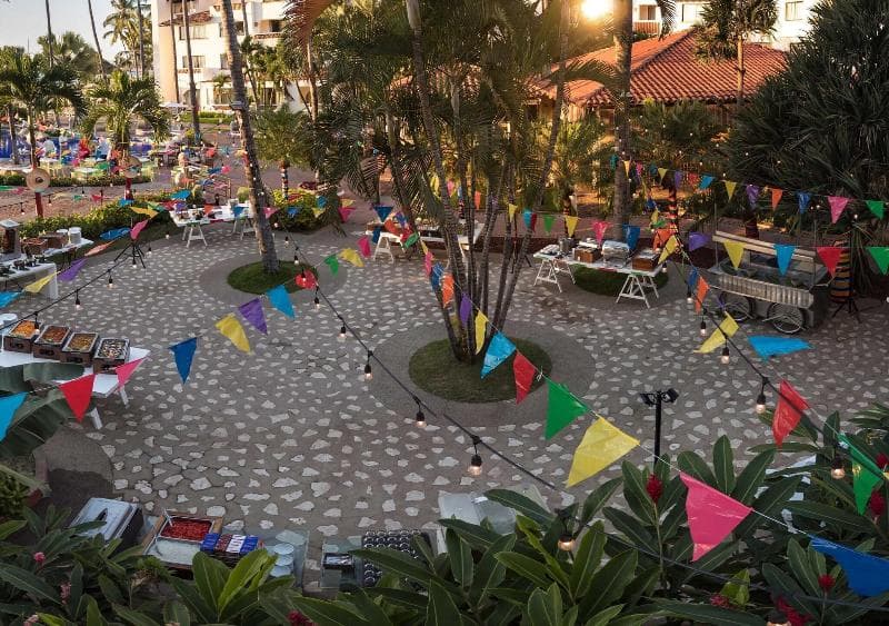 Plaza Pelicanos Grand Beach Resort 2