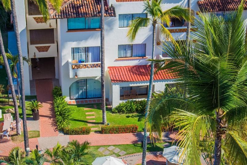 Plaza Pelicanos Grand Beach Resort 3