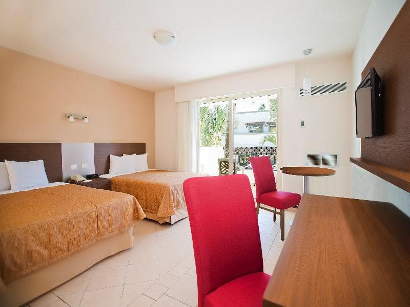 Crown Paradise Club All Inclusive Resort 4
