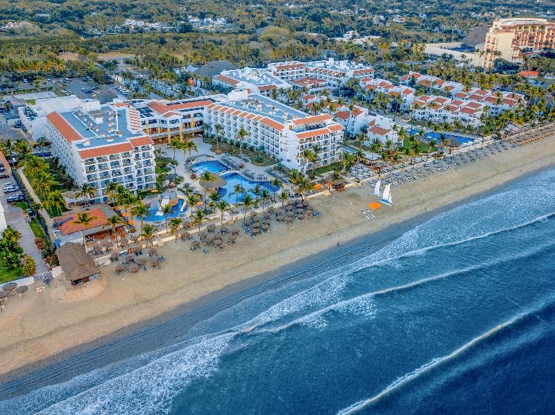 Marival Emotions Resort & Suites photo 1