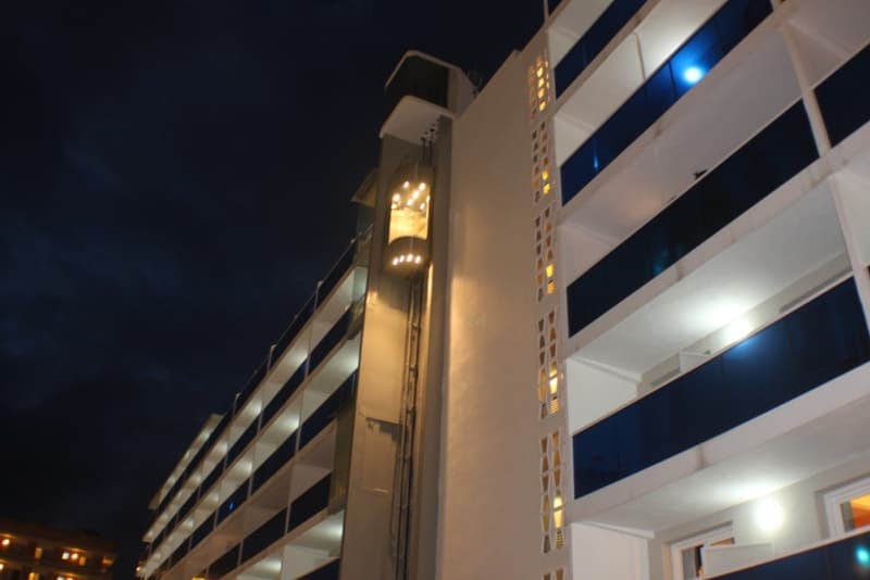 Riviera 1