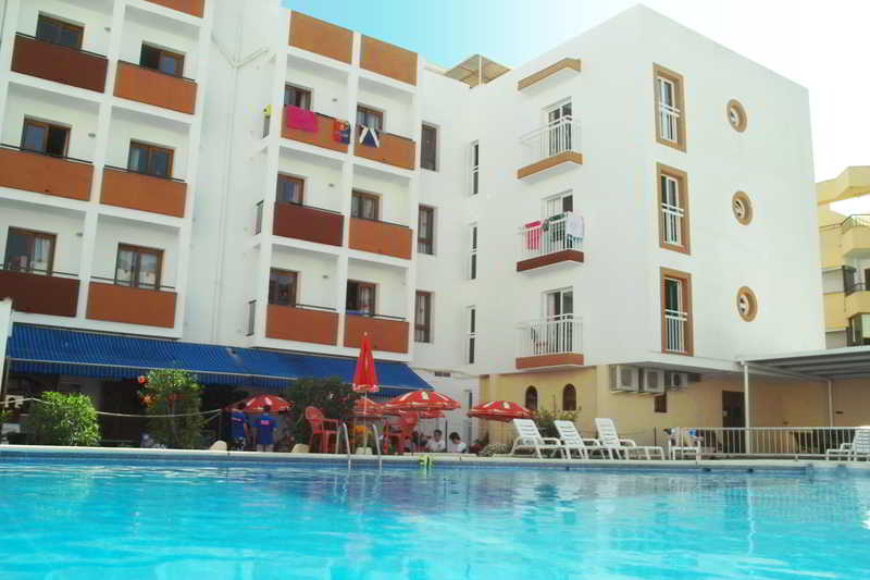 Marian Apartments photo 1