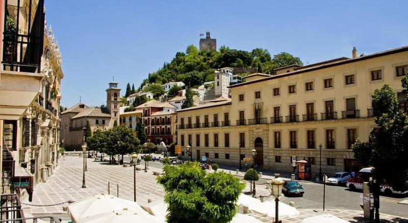 Hotel Plaza Nueva 3