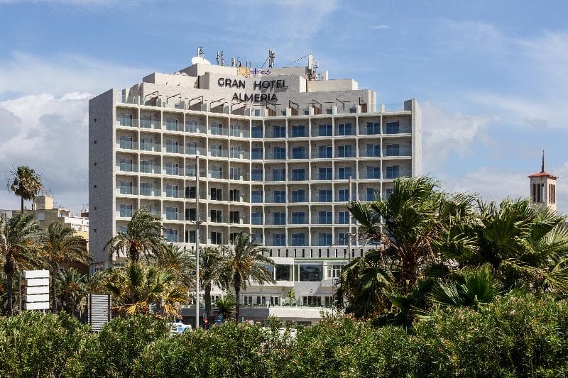 Gran Hotel Almería 4
