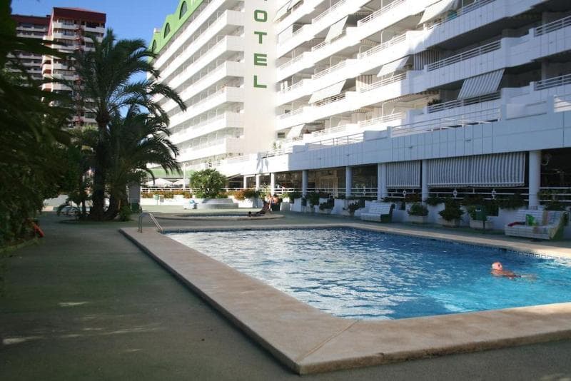 Esmeralda Apartments 2