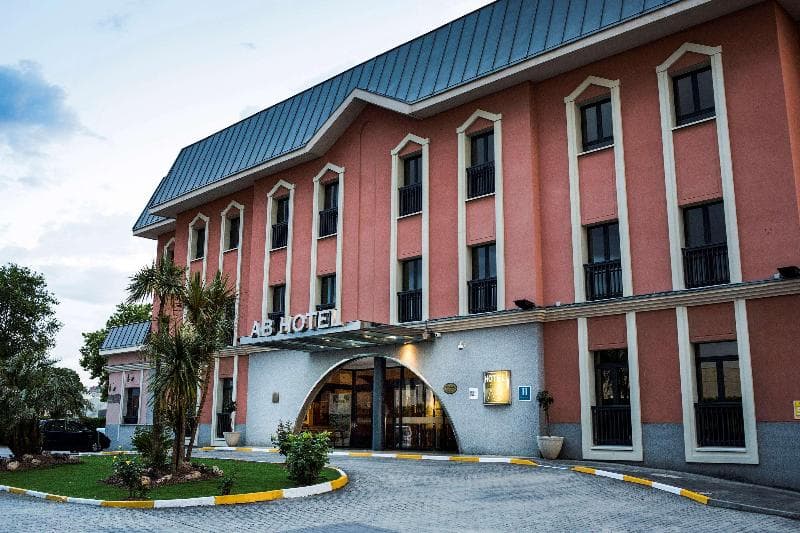 Ab Arganda, Ascend Hotel Collection 3