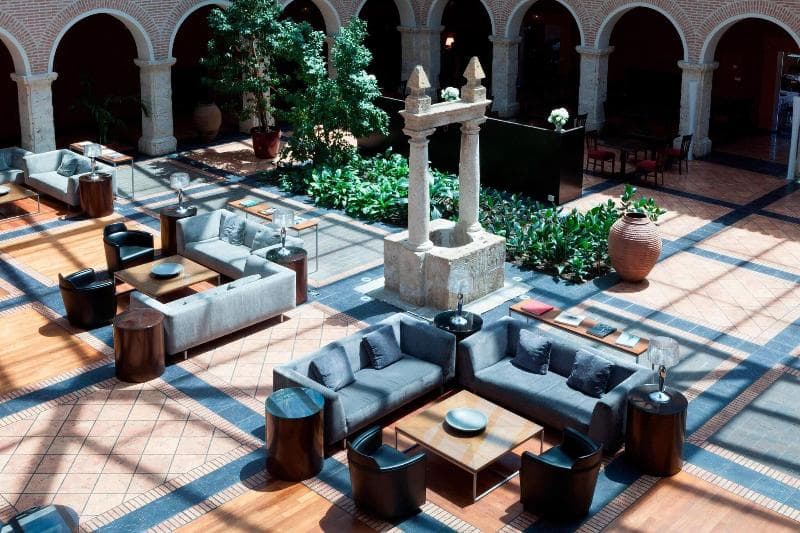 Ac Palacio De Santa Ana 3