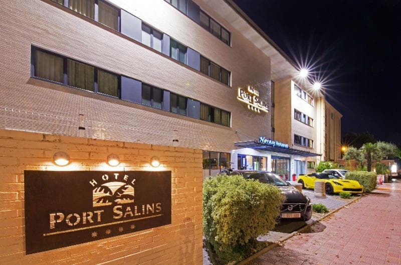 Port Salins photo 1