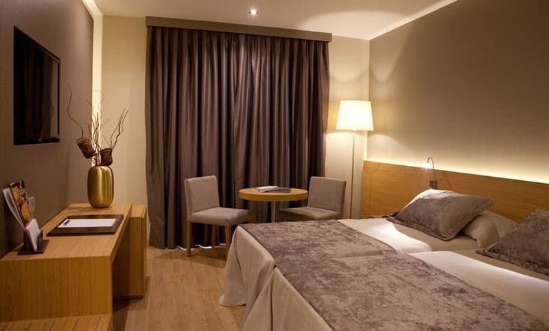 Hotel M.A. Sevilla Congresos 5