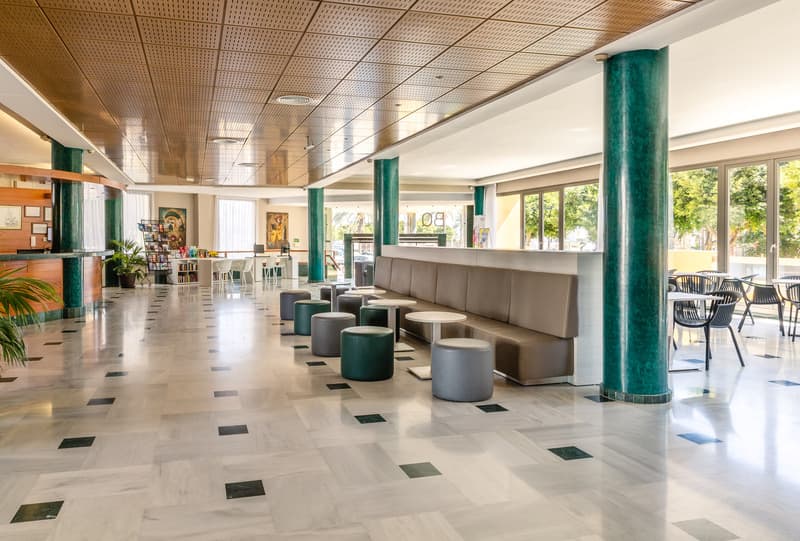 Bq Andalucía Beach Hotel 5