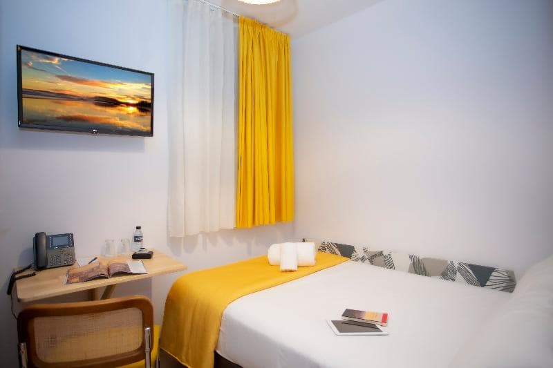 Hotel Medium Prisma 4