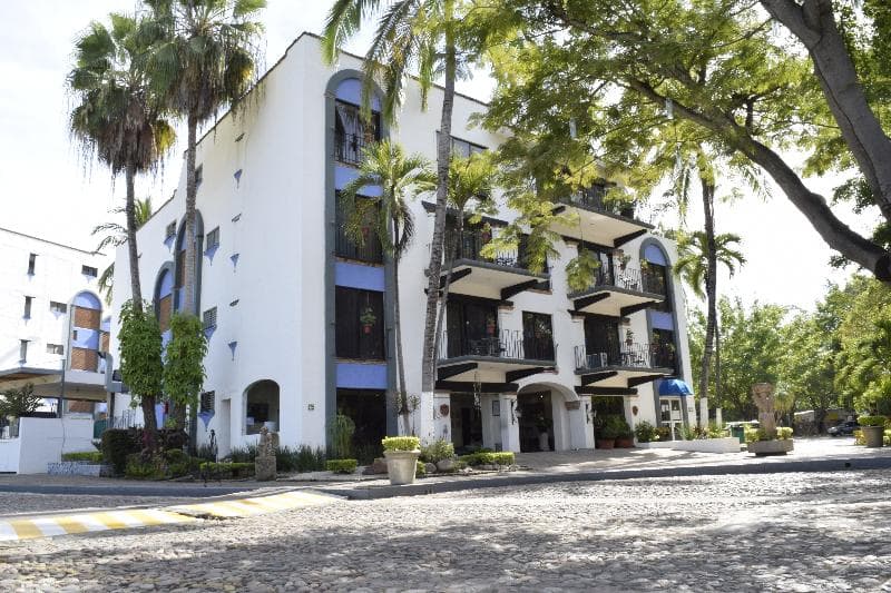 Puerto De Luna Pet Friendly & Family Suites Hotel 3